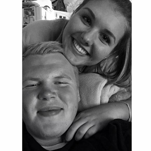 Meet your Posher, Carson - Picture 1 of 1